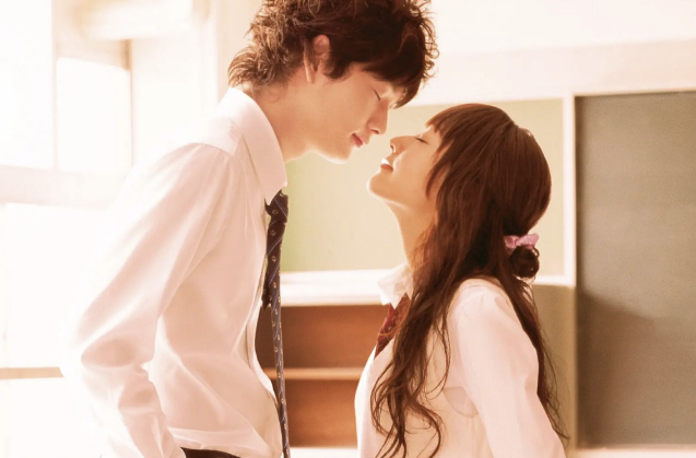 Pesona Film Jepang Romantis
