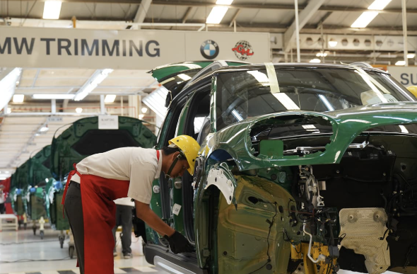 Peran Lulusan SMK Otomotif dalam Kebutuhan Tenaga Teknis Industri di Indonesia